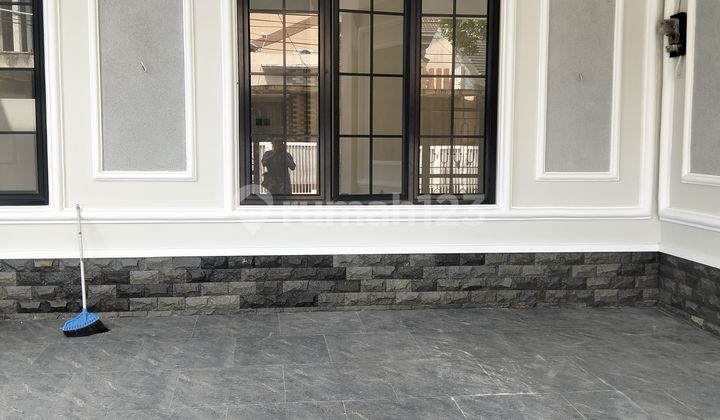 Brand New Disign America Clasic di Griya Loka Bsd City 2