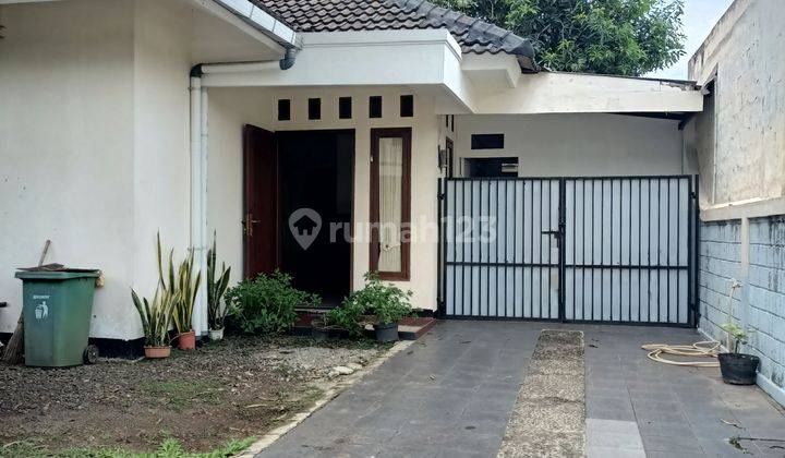 Dijual Rumah Dalam Komple 1