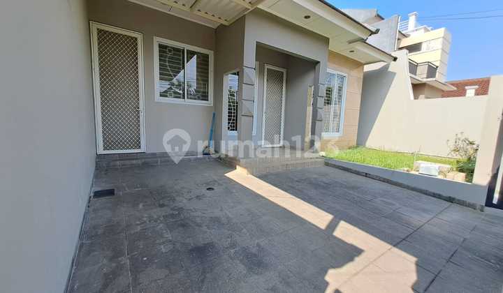 Disewakan Rumah Bagus Minimalis 2 Lantai 3 Kamar Tidur Di Villa Melati Mas Serpong