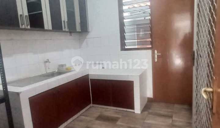 Disewakan Rumah Luas Dan Siap Huni 2 Lantai Di Giri Loka Bsd 2