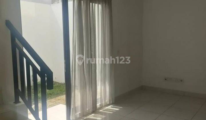 Rumah 2 lantai di sewa murah di delatinos BSD  2