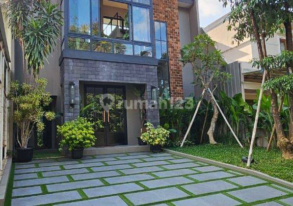 RUMAH MINIMALIS MODERN DIVERSAILLES BSD 1