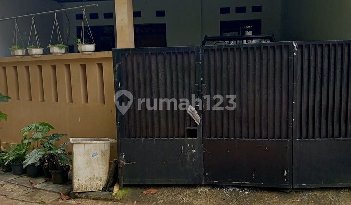 Disewakan Murah Rumah Rapih dan Bersih di Vila Pamulang