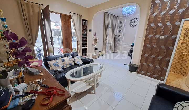 Dijual Cepat Rumah 2 Lantai Siap Huni di Melati Mas Serpong