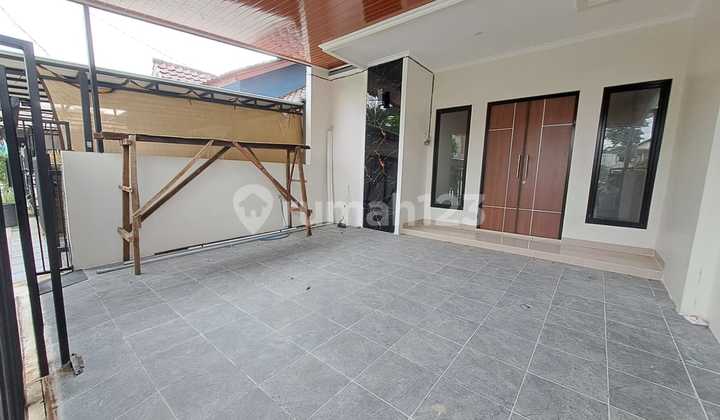 Dijual Rumah 2 Lantai 4 Kamar Tidur Siap Huni di Regency Melati Mas Serpong 2
