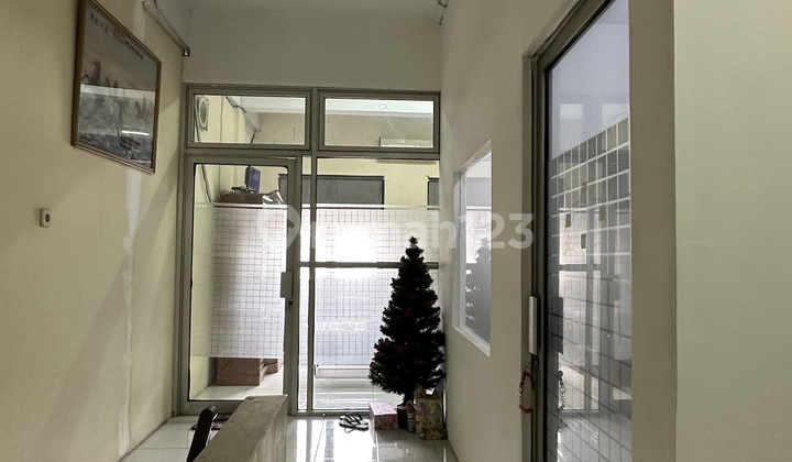 Rumah Usaha di Mangga Besar Lokasi Bagus Bangetz