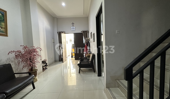 Rumah Sunter Hadap Timur Jarang Ada 2