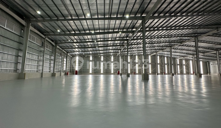 Warehouse for Rent in Kelapa Gading, New and Strategic