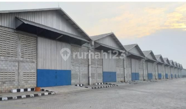 Warehouse for Rent West Karawang Area 4000m2 Warehouse for Rent West Karawang Area 4000m2