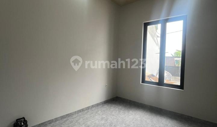 New 2-Story House with SHM in South Wonorejo Ready to Occupy 2