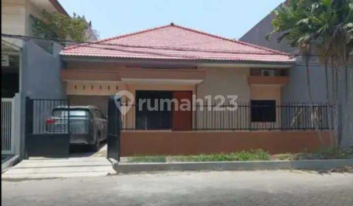 Rumah Bagus SHM di Manyar Tirtomoyo Siap Huni