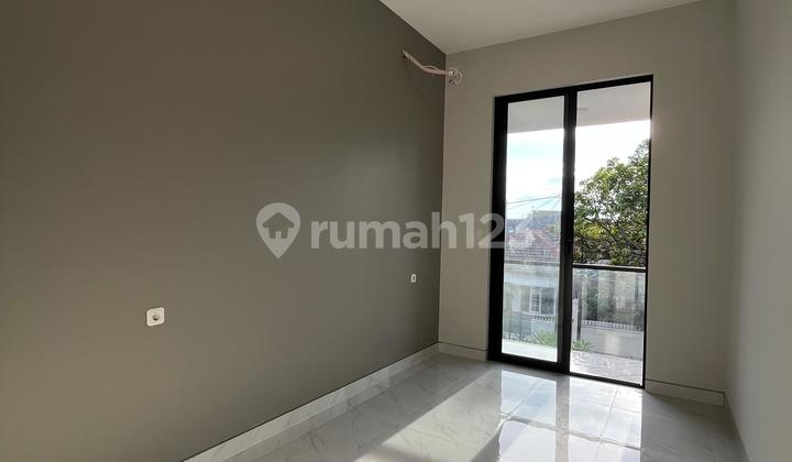 New 2-Story House with SHM in Minimalist Baruk Nirwana Ready to Occupy 2