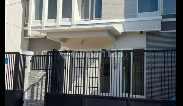 Rumah 2 Lantai Baru Minimalis SHM di Manyar Jaya