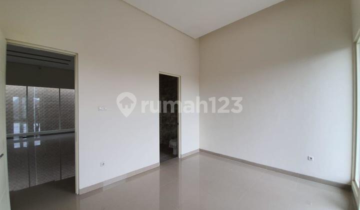 Rumah 2 Lantai Baru Minimalis SHM di Manyar Jaya 2