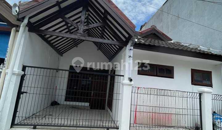 Rumah Bagus SHM di Manukan Makmur Siap Huni Lokasi Strategis