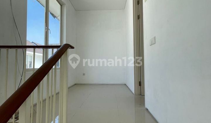 Rumah 2 Lantai Bagus SHM di Citraland Northwest Park 2