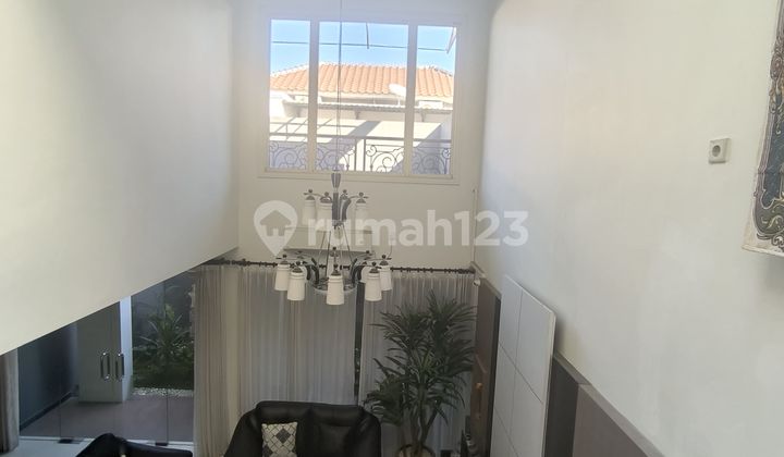 Rumah 2 Lantai Bagus SHM di Citraland Raffles Garden 2