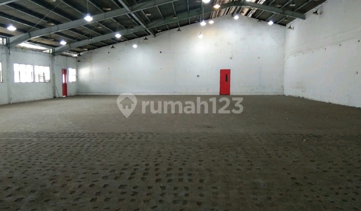 Warehouse and Office, 2nd Floor, in Pulo Gadung Area