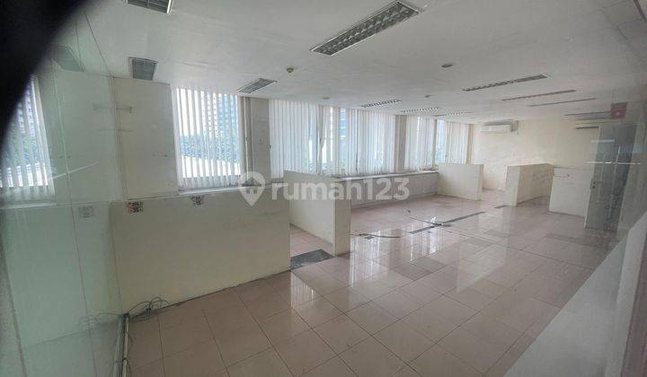 Gedung kantor 6 lantai di Jakpus  2