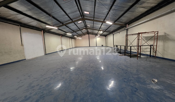 Warehouse Area 1250m² In Penggilingan, East Jakarta.