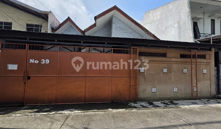 Rumah Jalan Edam Tg Priok 70M.dari Yos Sudarso Rumah Jalan Edam Tg Priok 70M.dari Yos Sudarso