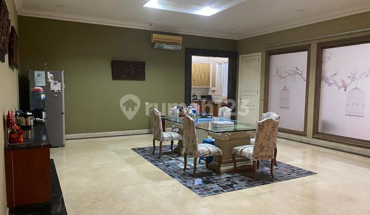 Rumah Mewah di Bukit Gding Medit Ada Kolam.renang