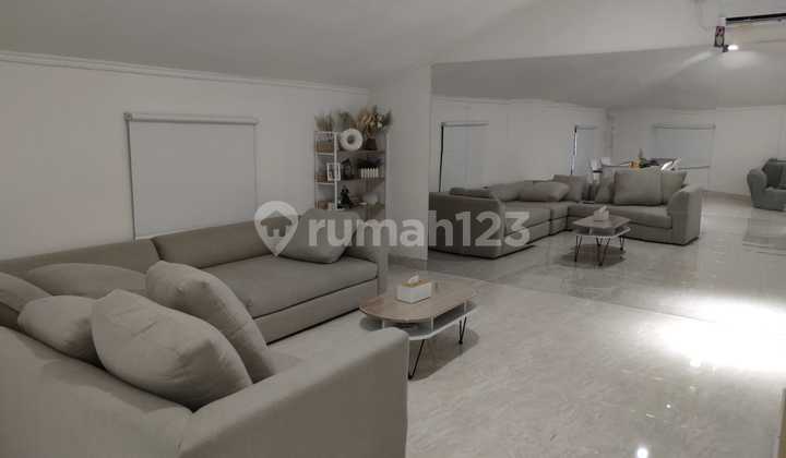 Affordable House in North Sunter Agung 120m², 3.5 floors.