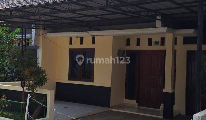 Rumah Minimalis Perumahan Grahawiskita Jaticempaka 1