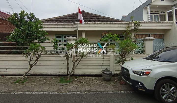 Rumah Terawat Dekat Kampus di Jl Bunga bunga Malang