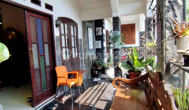 Well-Maintained 2-Story House in Taman Sulfat, Malang. 2