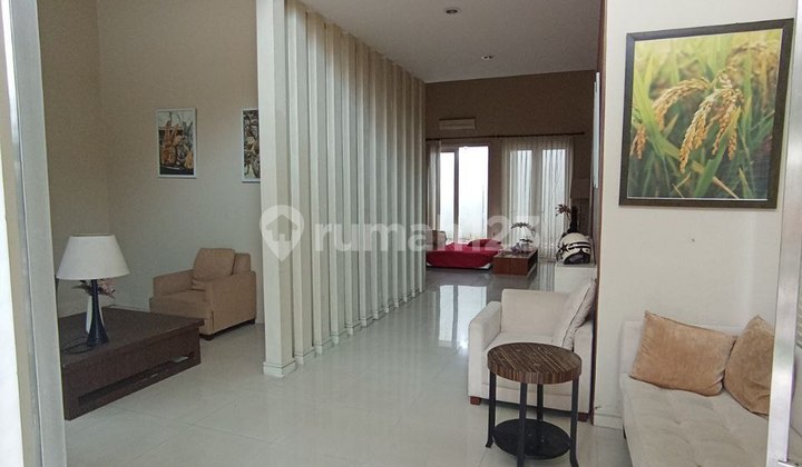 Fully Furnished House Just a Step Away from Toll Exit in Riverside Malang 2
