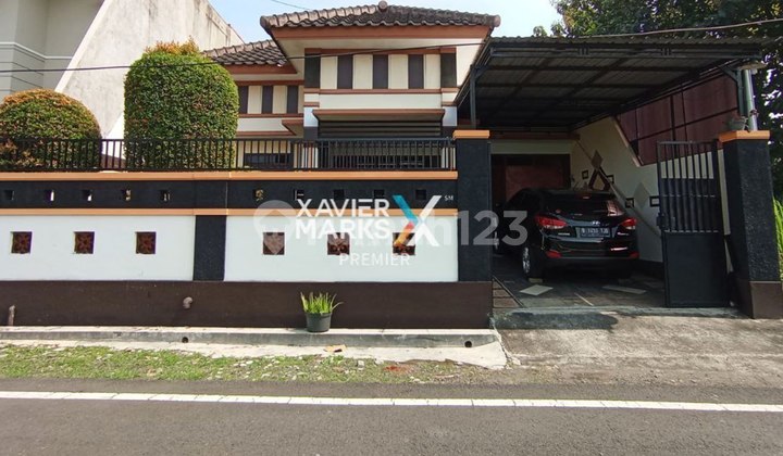 Rumah Cantik Terawat Dekat Exit Tol di Karanglo Indah Malang Rumah Cantik Terawat Dekat Exit Tol di Karanglo Indah Malang