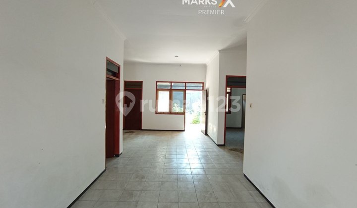 Ready-to-Occupy House with Well-Maintained Building in Sulfat Garden, Malang. 2