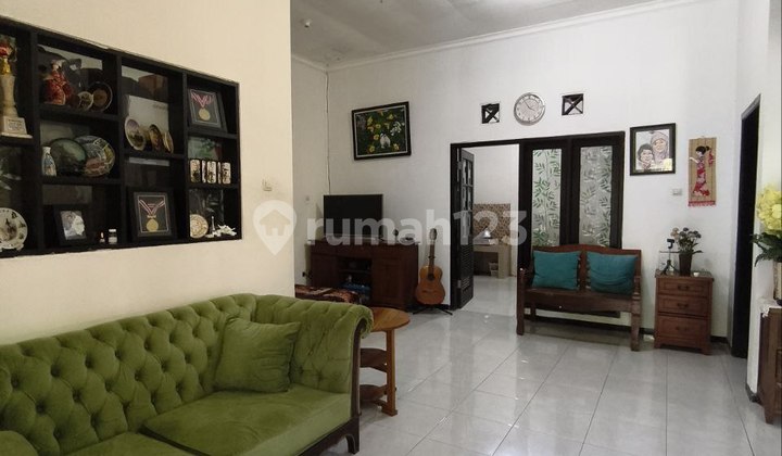 Rumah Semi Furnish Super Nyaman di Green Hills Malang 2