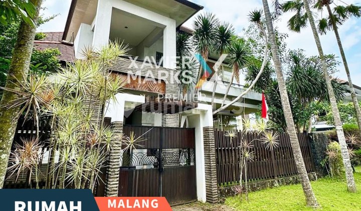 Rumah Hook Tropis di Boulevard Nieuw Indie Araya Malang Rumah Hook Tropis di Boulevard Nieuw Indie Araya Malang
