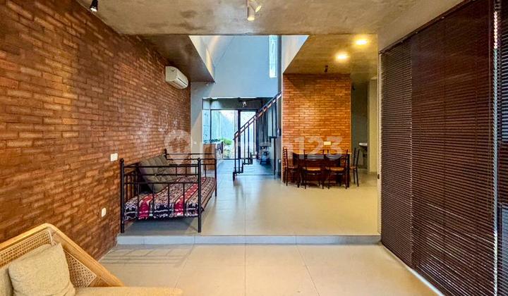 Rumah Area Bintaro Sektor 3A