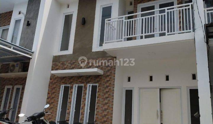 Rumah Dalam Cluster Nempel Sektor 4 Bintaro Jaya 1