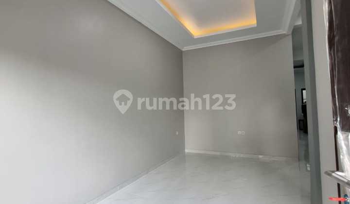 Rumah Di Villa Melati Mas 2