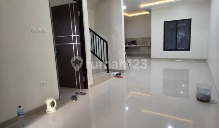 Rumah Bagus Villa Melati Mas 2