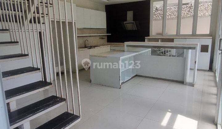 Dijual Rumah Bagus Kota Baru Parahyangan Bandung 2