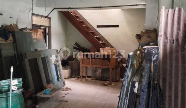 For Sale Strategically Located House in Lodaya Bandung