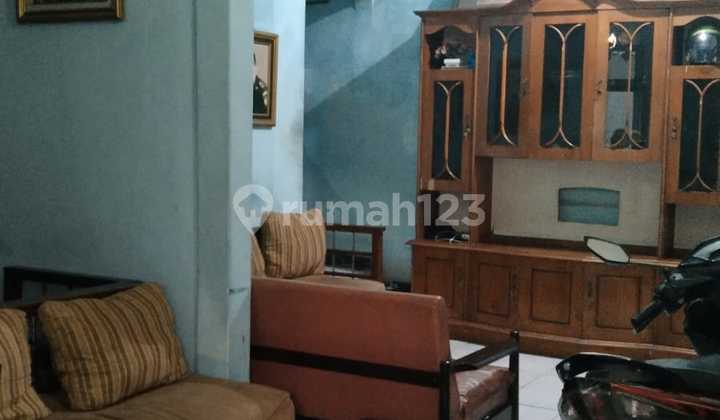 Rumah 2 Lantai di Melong Kaler - LT 282 M² Cocok Usaha