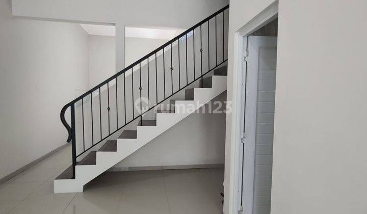 Dijual Rumah MODERN Mediteran di Kopo Permai Bandung 2