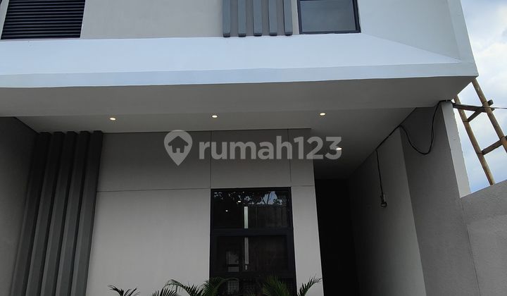 Dijual Rumah Minimalis Modern di Pusat Kota Turangga dekat mall TSM Bandung  2