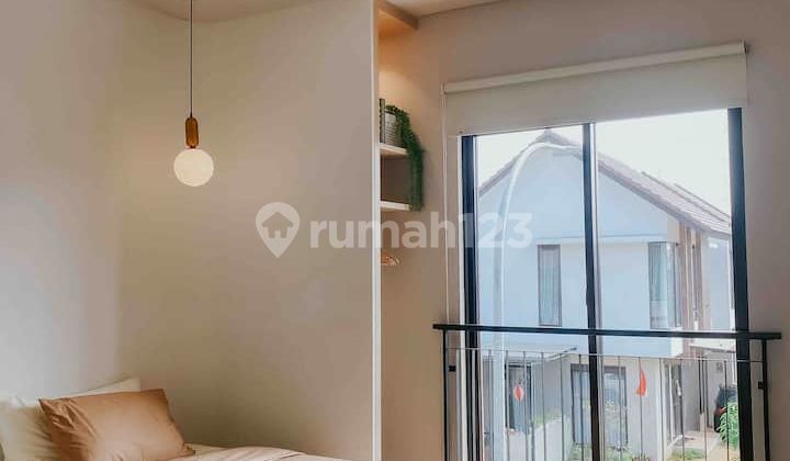 Wts - Rumah Full Furnished + Kolam Renang di Simakirana, Kota Baru Parahyangan