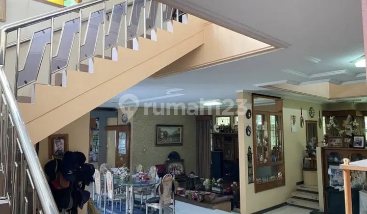 Cheap House for Sale in Pasteur Wing, Bandung