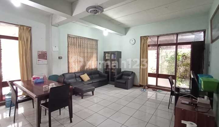 For Sale - Spacious & Potential House in West Maleber Strategic Area 2