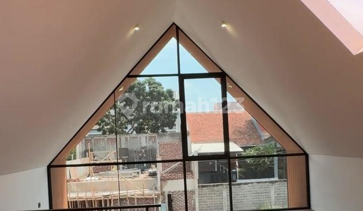 Langka‼️termurah! Dijual Rumah Baru 2 Lantai Di Setraduta Bandung 