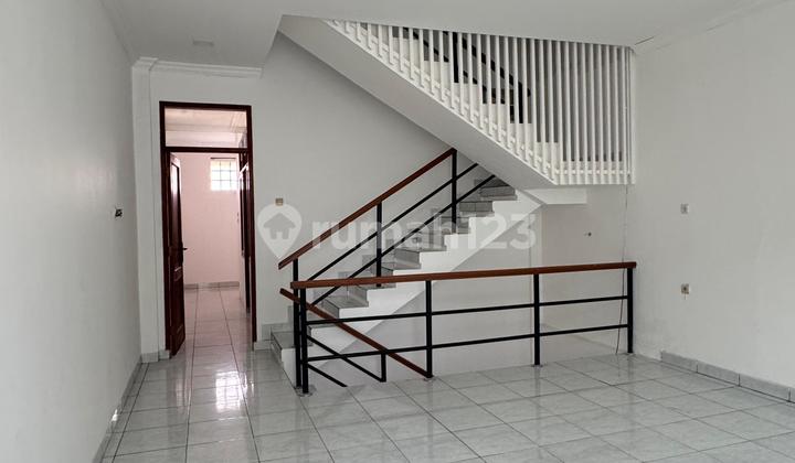 For Rent Shop House Main Road Cibadak Bandung Suitable for Office or Other Commercial Use 2