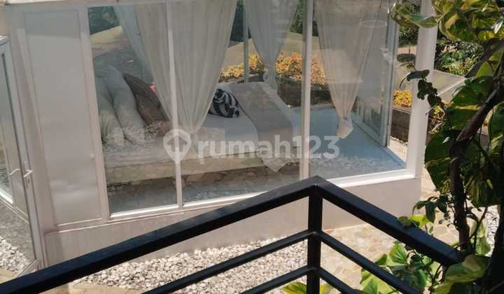 Dijual Rumah Lux Area Dago Pakar dengan View Istimewa dengan Jazzuci dan Bathtub dengan Kaca Gelap dengan View 1